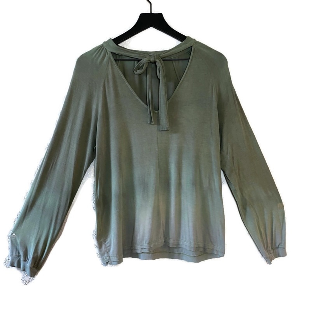 🤎3/$25 Gypsy 05 Olive green top
